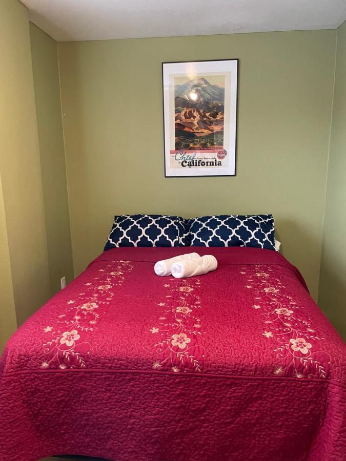 Private Room In Los Angeles With Wifi, Tv, And View Of Hollywood Sign & Shared Kitchen Bagian luar foto