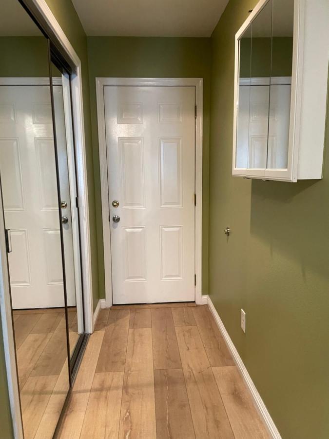 Private Room In Los Angeles With Wifi, Tv, And View Of Hollywood Sign & Shared Kitchen Bagian luar foto