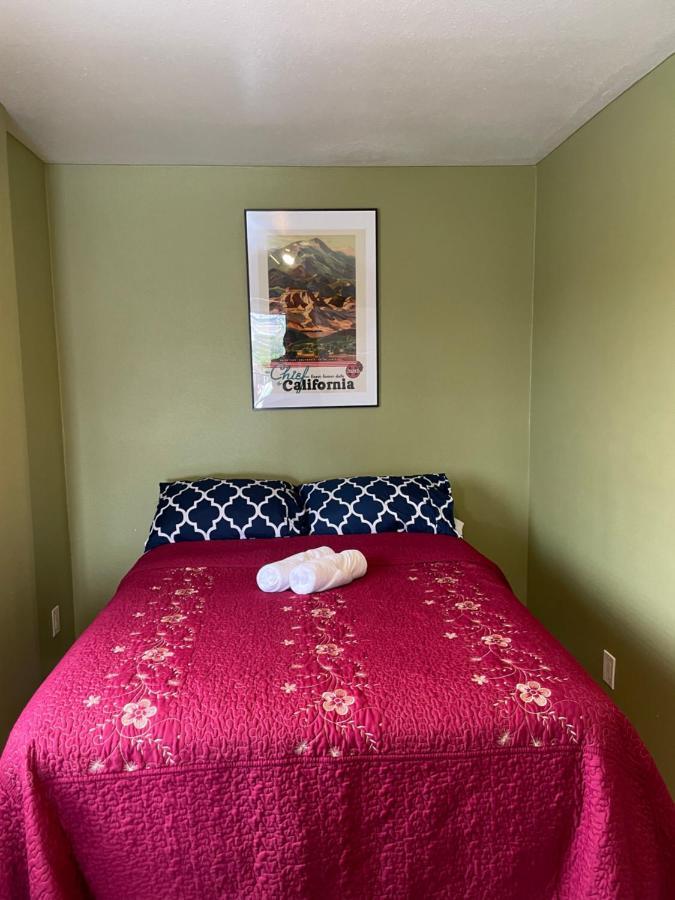 Private Room In Los Angeles With Wifi, Tv, And View Of Hollywood Sign & Shared Kitchen Bagian luar foto