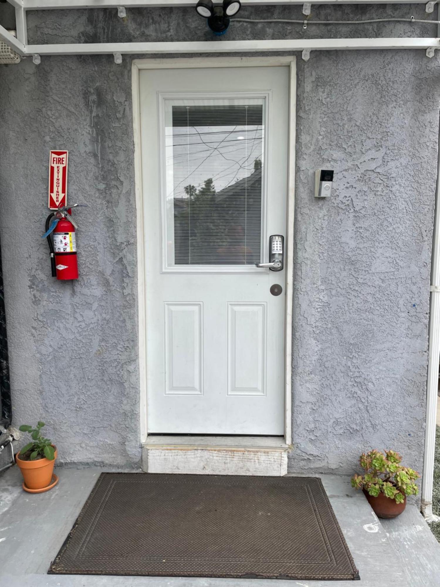 Private Room In Los Angeles With Wifi, Tv, And View Of Hollywood Sign & Shared Kitchen Bagian luar foto